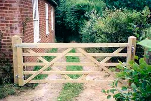 5 Bar Field gate