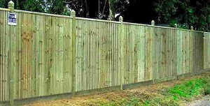 Closeboard Fencing with Capping